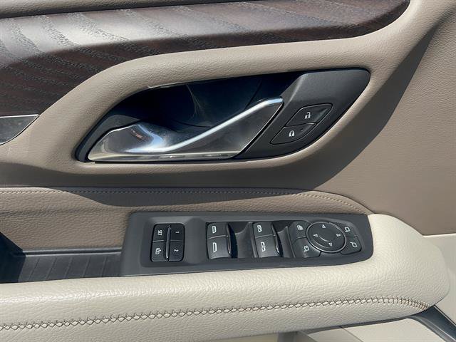 Used 2023 GMC Yukon Denali w/ Advanced Technology Package AWD/4WD image 10