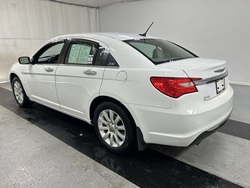 Used 2013 Chrysler 200 Limited FWD image 7