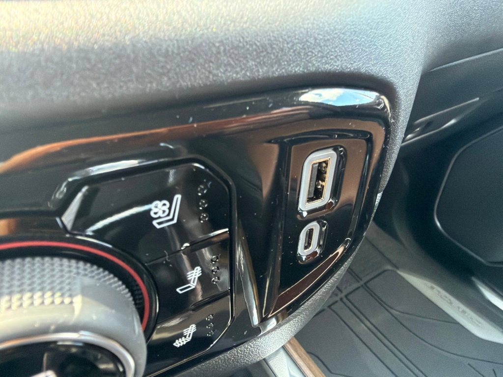 New 2026 Chevrolet Silverado 1500 High Country AWD/4WD image 29