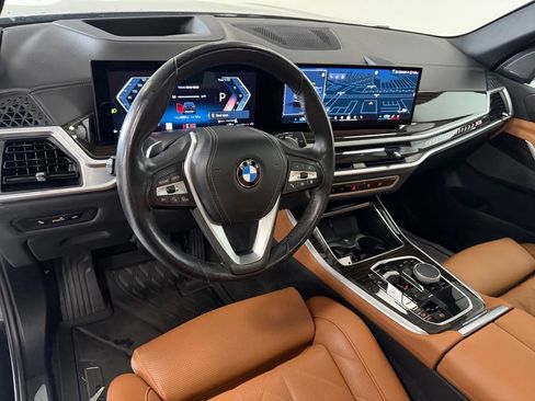 Used 2024 BMW X5 xDrive40i w/ Premium Package AWD/4WD image 9