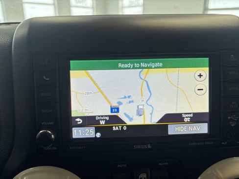 Used 2017 Jeep Wrangler Unlimited Sahara image 36