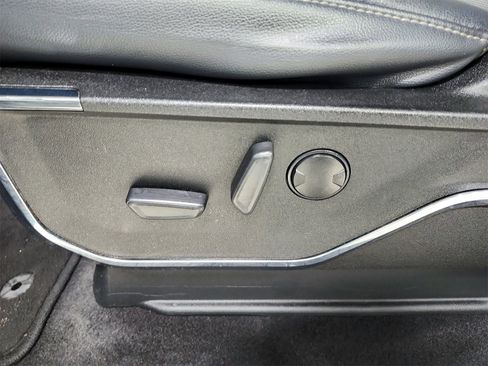 Used 2023 Ford F150 Lariat image 20