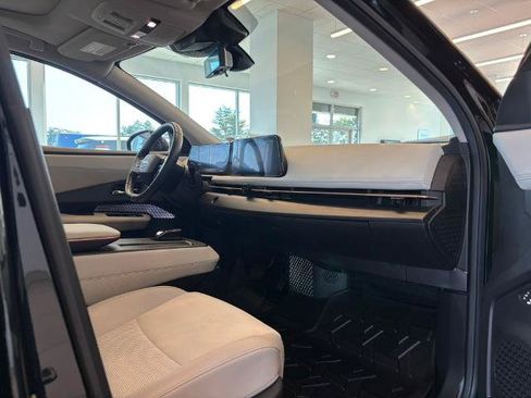 Certified 2024 Nissan Ariya AWD image 25