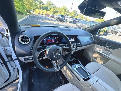 Used 2026 Mercedes-Benz GLA 250 4MATIC image 12
