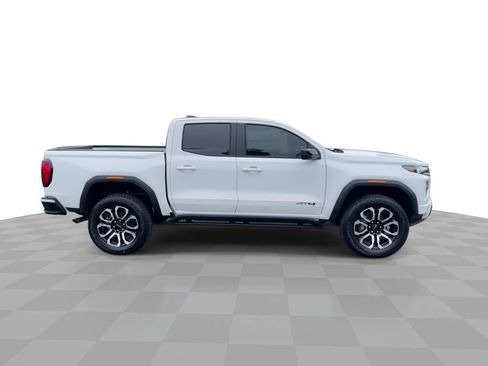 New 2025 GMC Canyon AT4 w/ Nightfall Edition AWD/4WD image 9