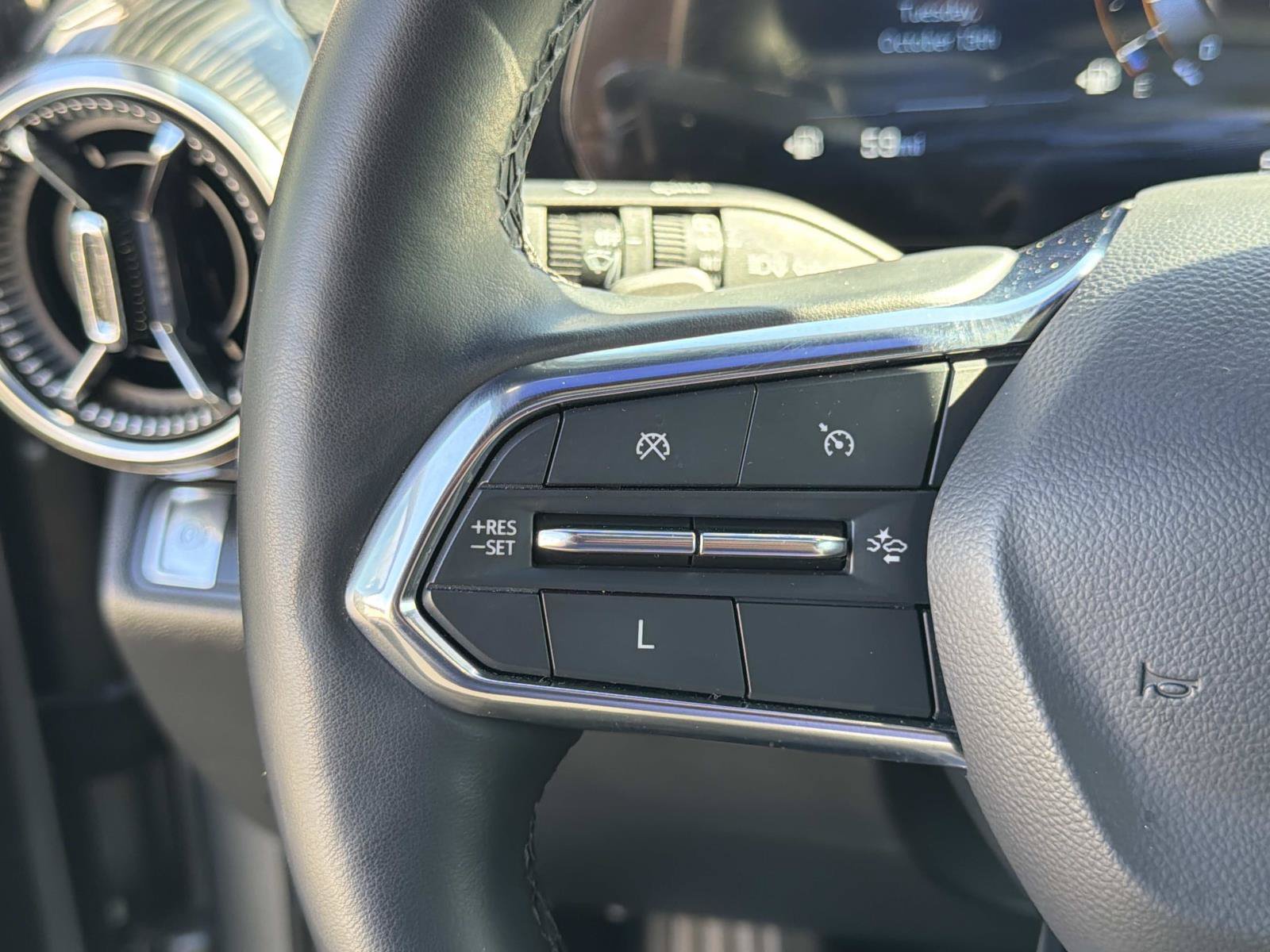 Used 2025 Chevrolet Equinox LT w/ Safety and Technology Package FWD image 20