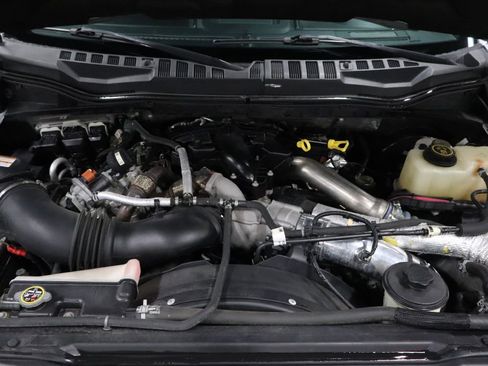 Used 2017 Ford F250 Platinum w/ Platinum Ultimate Package image 30