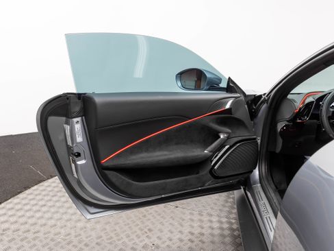 Certified 2024 Ferrari Roma RWD image 12