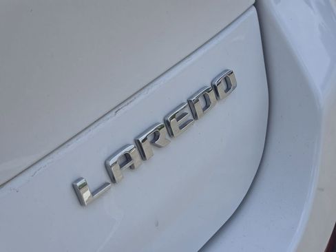 Used 2023 Jeep Grand Cherokee L Laredo AWD/4WD image 12