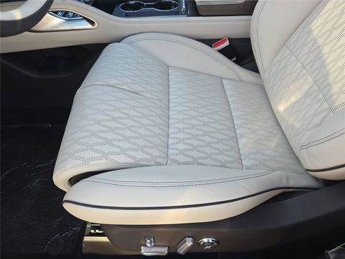 New 2026 Lincoln Nautilus Black Label image 14