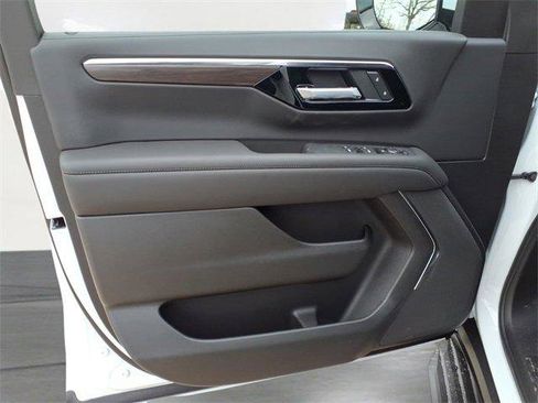 New 2026 Chevrolet Tahoe LS image 16