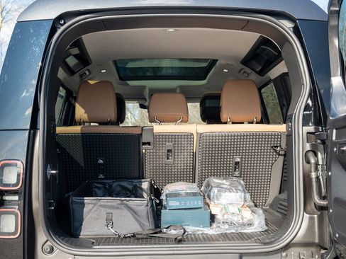 New 2026 Land Rover Defender 110 S image 25