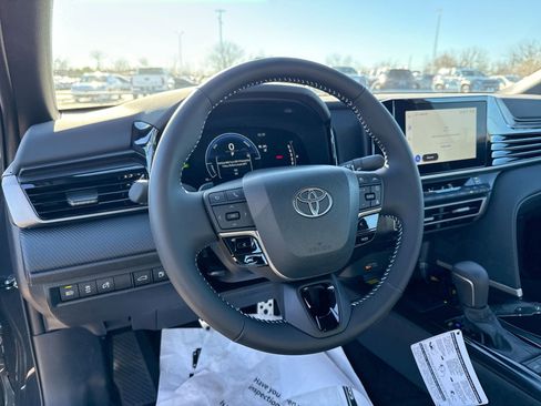 Certified 2026 Toyota Camry SE image 11