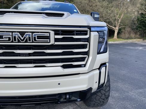 Used 2024 GMC Sierra 2500 AT4 w/ AT4 Preferred Package image 15