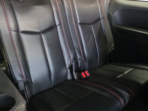 Used 2015 Dodge Durango R/T w/ Blacktop Package image 18