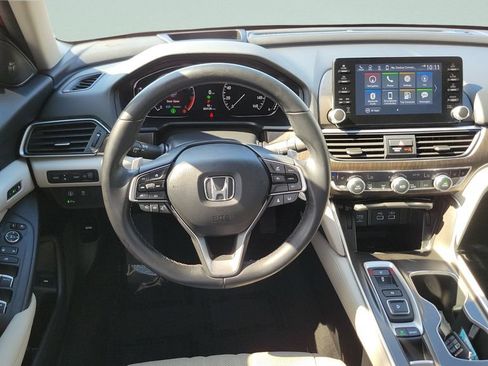 Used 2021 Honda Accord Touring image 12