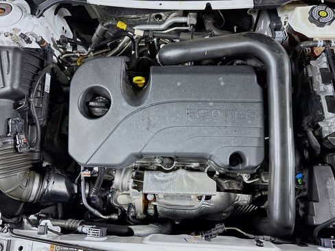 Certified 2024 GMC Terrain SLT w/ Infotainment Package II image 36