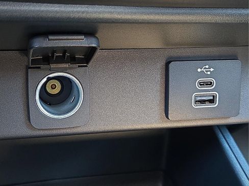New 2026 Ford Maverick Lobo AWD/4WD image 18