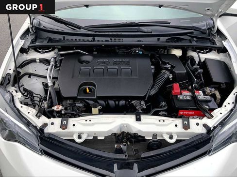 Certified 2018 Toyota Corolla LE FWD image 32