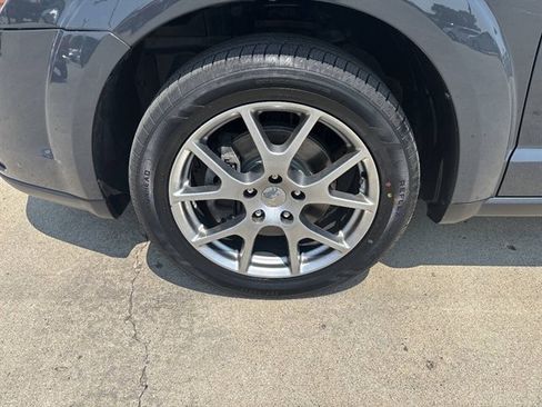 Used 2017 Dodge Journey GT AWD/4WD image 2