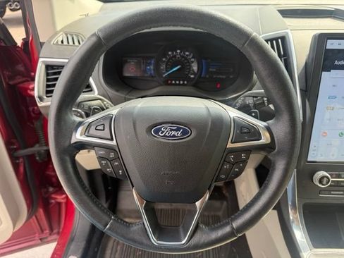 Used 2022 Ford Edge Titanium w/ Equipment Group 301A AWD/4WD image 22