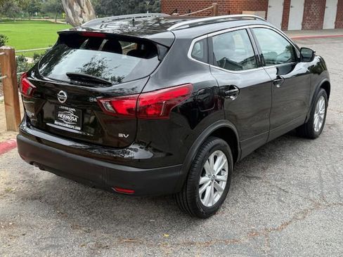 Used 2019 Nissan Rogue Sport SV image 17
