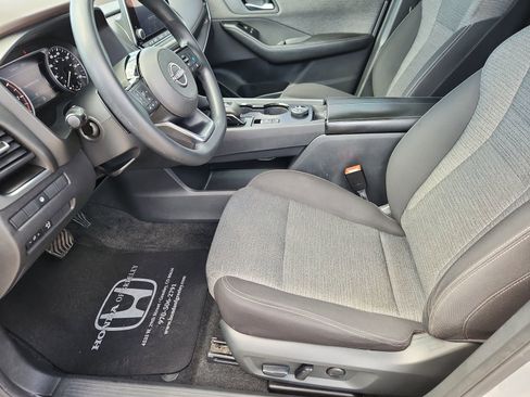 Used 2023 Nissan Rogue SV AWD/4WD image 10