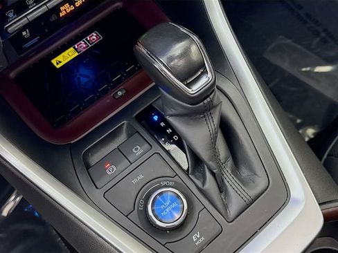 Used 2024 Toyota RAV4 Limited w/ Advanced Technology Package AWD/4WD image 17