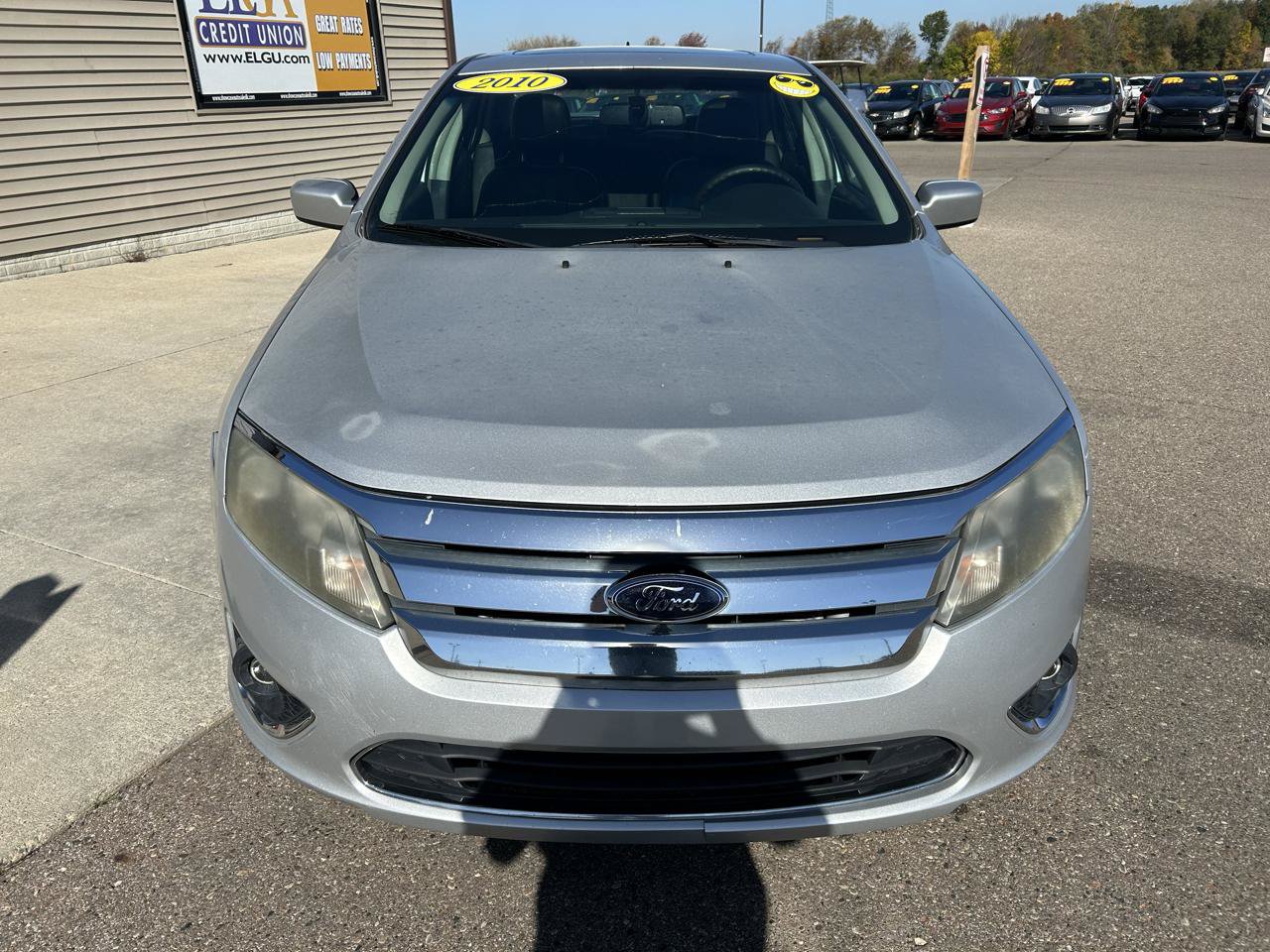 Used 2010 Ford Fusion SEL FWD image 2