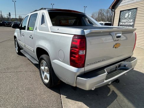 Used 2013 Chevrolet Avalanche LT w/ All-Star Edition AWD/4WD image 7