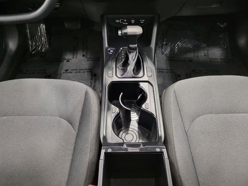 Used 2025 Kia K4 FWD image 18
