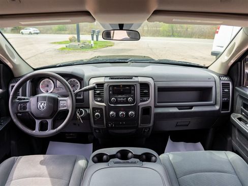 Used 2017 RAM 1500 ST w/ SXT Appearance Group AWD/4WD image 22