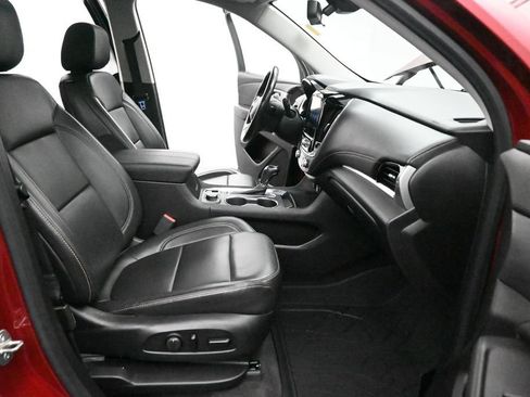Used 2020 Chevrolet Traverse RS w/ LPO, Floor Liner Package AWD/4WD image 31