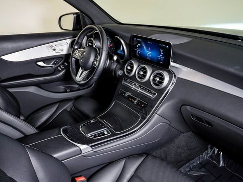Used 2021 Mercedes-Benz GLC 300 GLC 300 image 14
