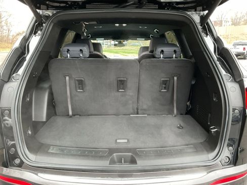 Used 2024 Buick Enclave Essence w/ LPO, Floor Liner Package image 35