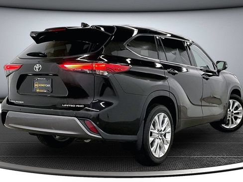 Used 2022 Toyota Highlander Limited AWD/4WD image 6