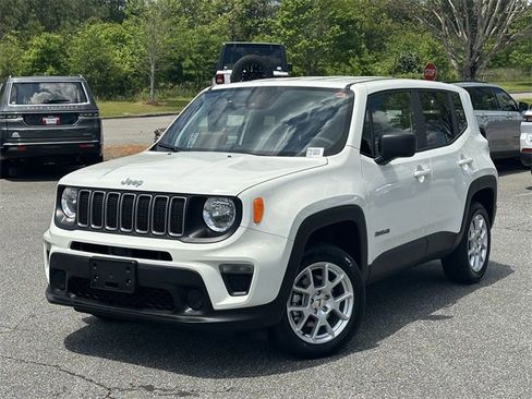 Used 2023 Jeep Renegade Latitude image 1