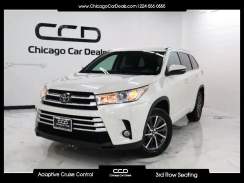 Used 2017 Toyota Highlander XLE AWD/4WD image 1