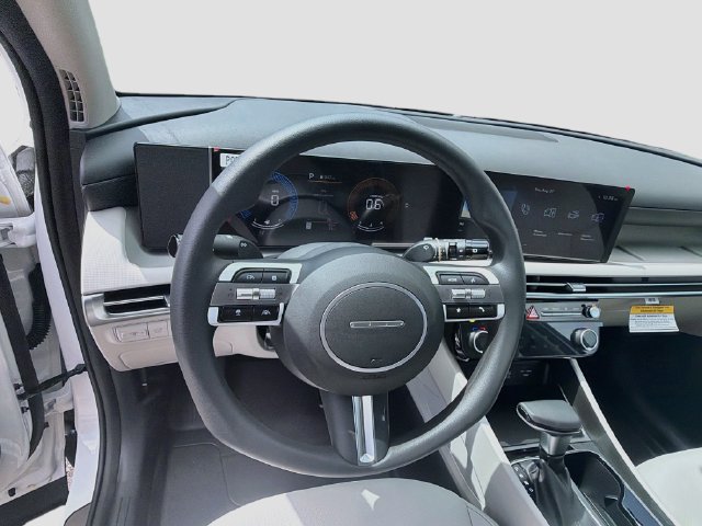 New 2026 Hyundai Tucson SEL Plus FWD image 11
