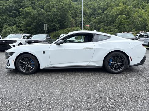 Used 2024 Ford Mustang Dark Horse RWD image 7