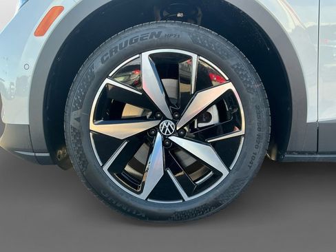 New 2026 Volkswagen ID.4 Pro S image 14
