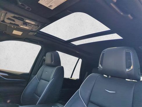 Used 2024 Cadillac Escalade Premium Luxury w/ LPO, Floor Liner Package AWD/4WD image 25