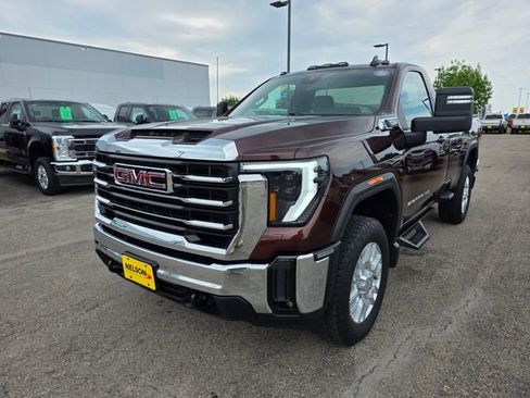 Used 2024 GMC Sierra 3500 SLE w/ SLE Convenience Package AWD/4WD image 2