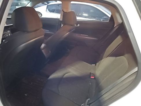 Used 2019 Kia Optima LX image 3