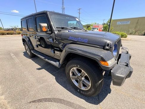 Used 2020 Jeep Wrangler Unlimited Sahara AWD/4WD image 6