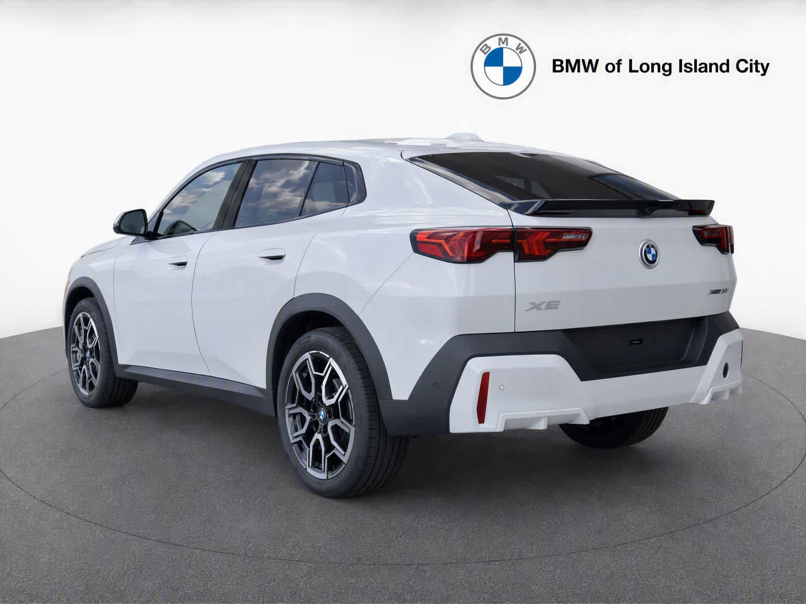 New 2026 BMW X2 xDrive28i w/ Convenience Package AWD/4WD image 5