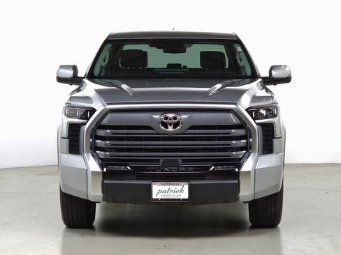Used 2024 Toyota Tundra Limited AWD/4WD image 10