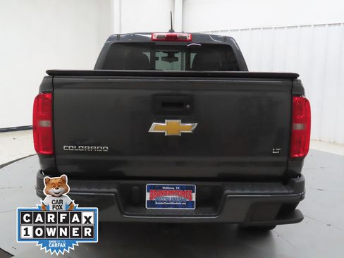 Used 2016 Chevrolet Colorado LT w/ LT Convenience Package RWD image 4