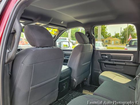 Used 2023 RAM 1500 Warlock AWD/4WD image 12