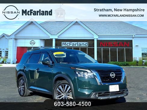 Used 2022 Nissan Pathfinder Platinum w/ Cargo Package image 1